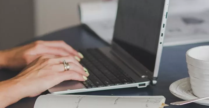 Ergonomia pracy biurowej – najważniejsze zasady