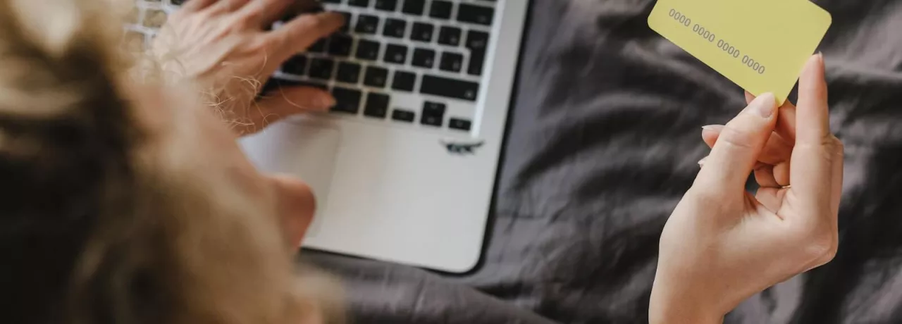 Karta przedpłacona – czym jest, jak działa i gdzie ją kupić?