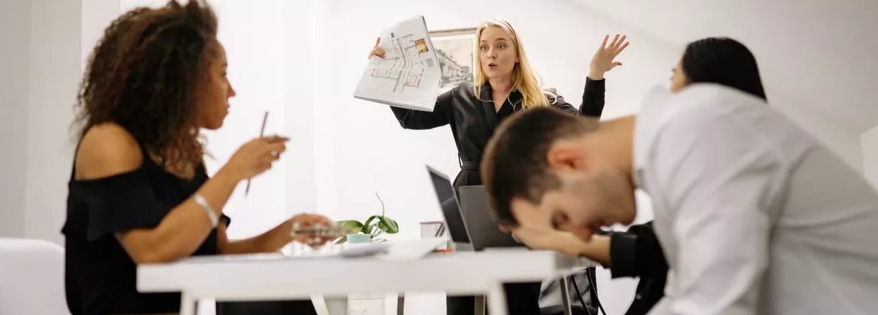 Red alert! Po tym poznasz, że Twoi pracownicy czują się niedocenieni