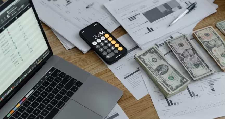 Budżet marketingowy na 2023 rok? Zabezpiecz nadwyżkę i odpowiedz na potrzeby odbiorców.