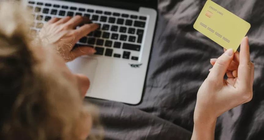 Karta przedpłacona – czym jest, jak działa i gdzie ją kupić?