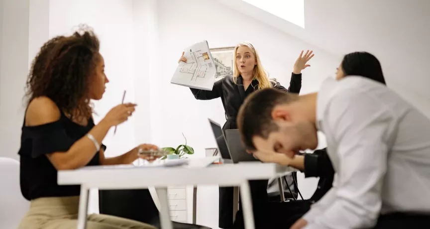 Red alert! Po tym poznasz, że Twoi pracownicy czują się niedocenieni