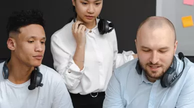 Karta i kupon podarunkowy dla pracowników – jakie są korzyści dla pracodawcy?